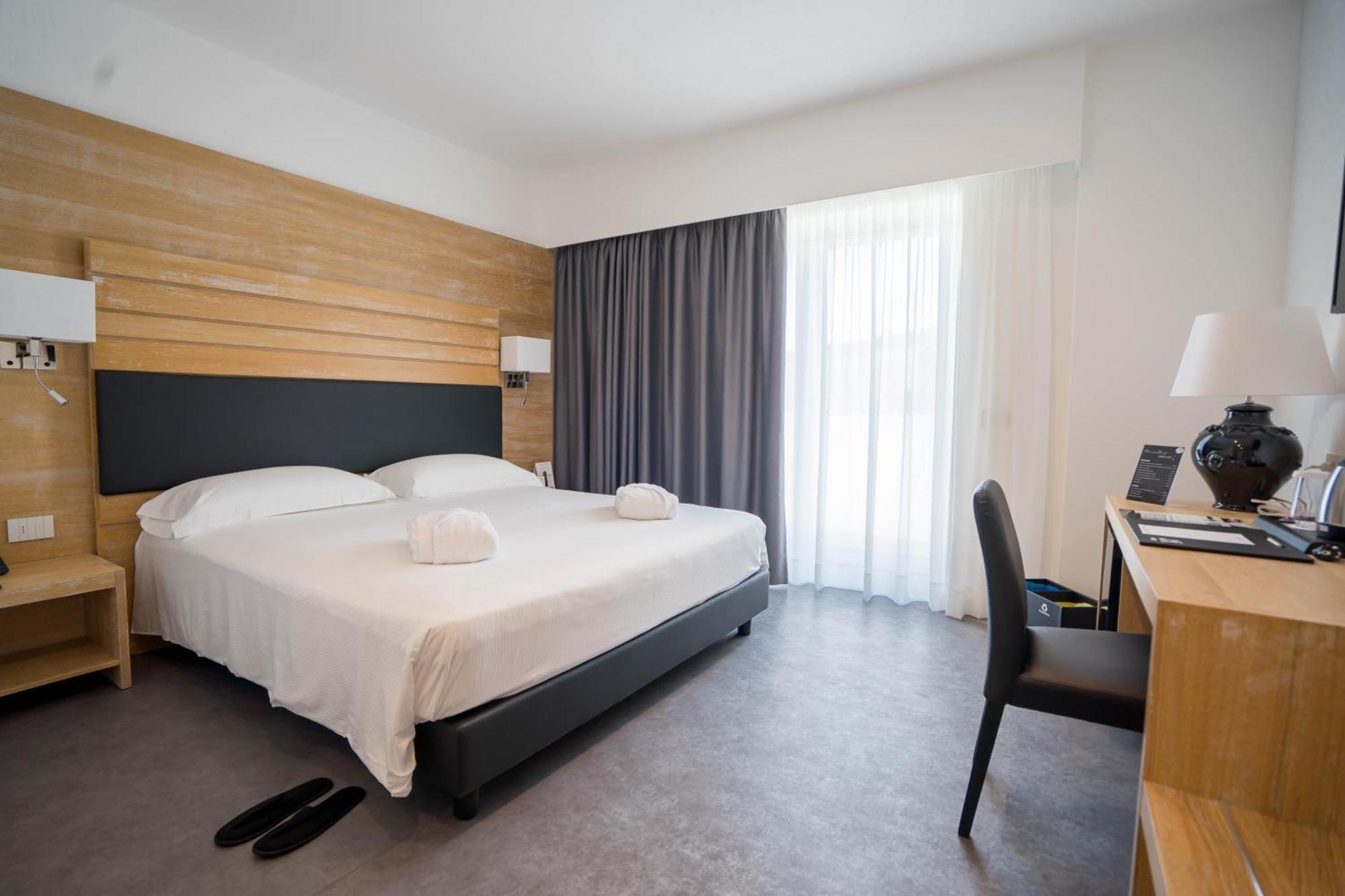 Pm Hotel Catanzaro Esterno foto